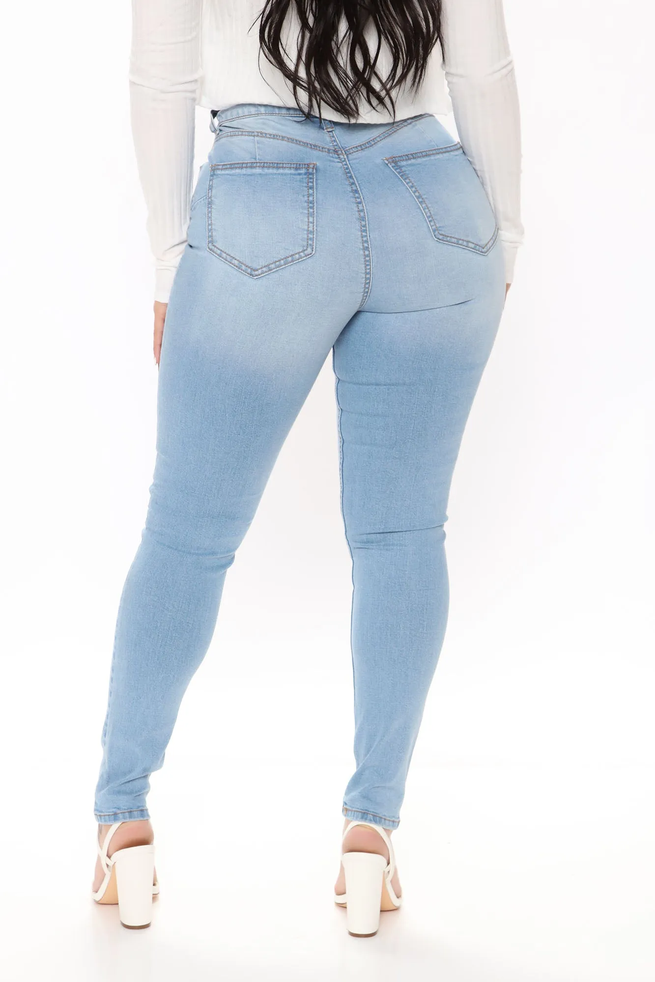A Way With Words Ripped Skinny Jeans - Light Blue Wash