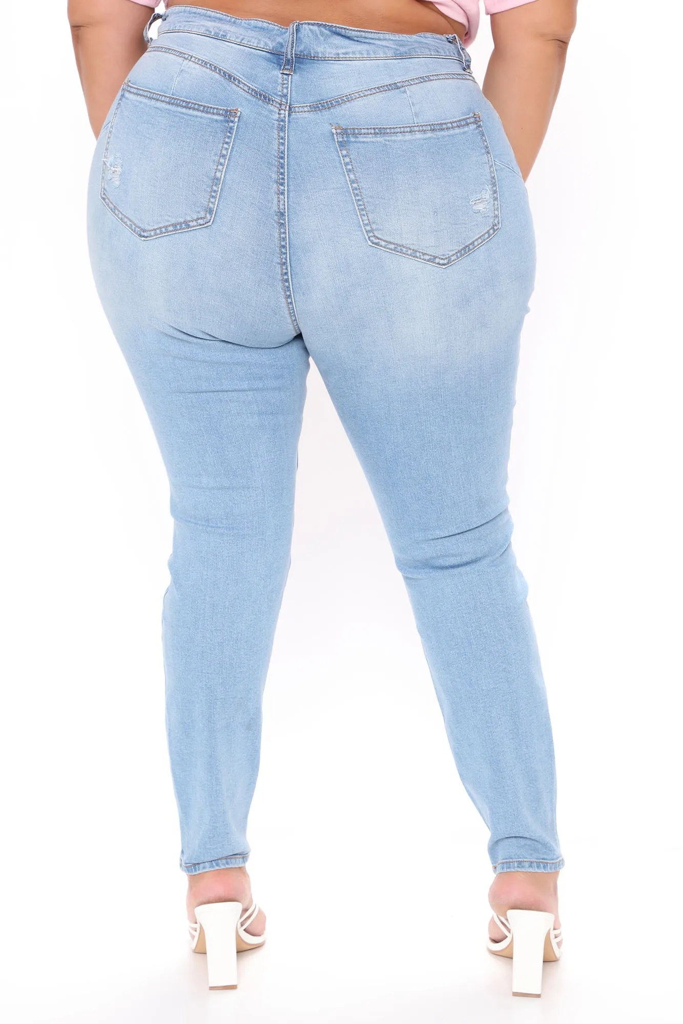 A Way With Words Ripped Skinny Jeans - Light Blue Wash