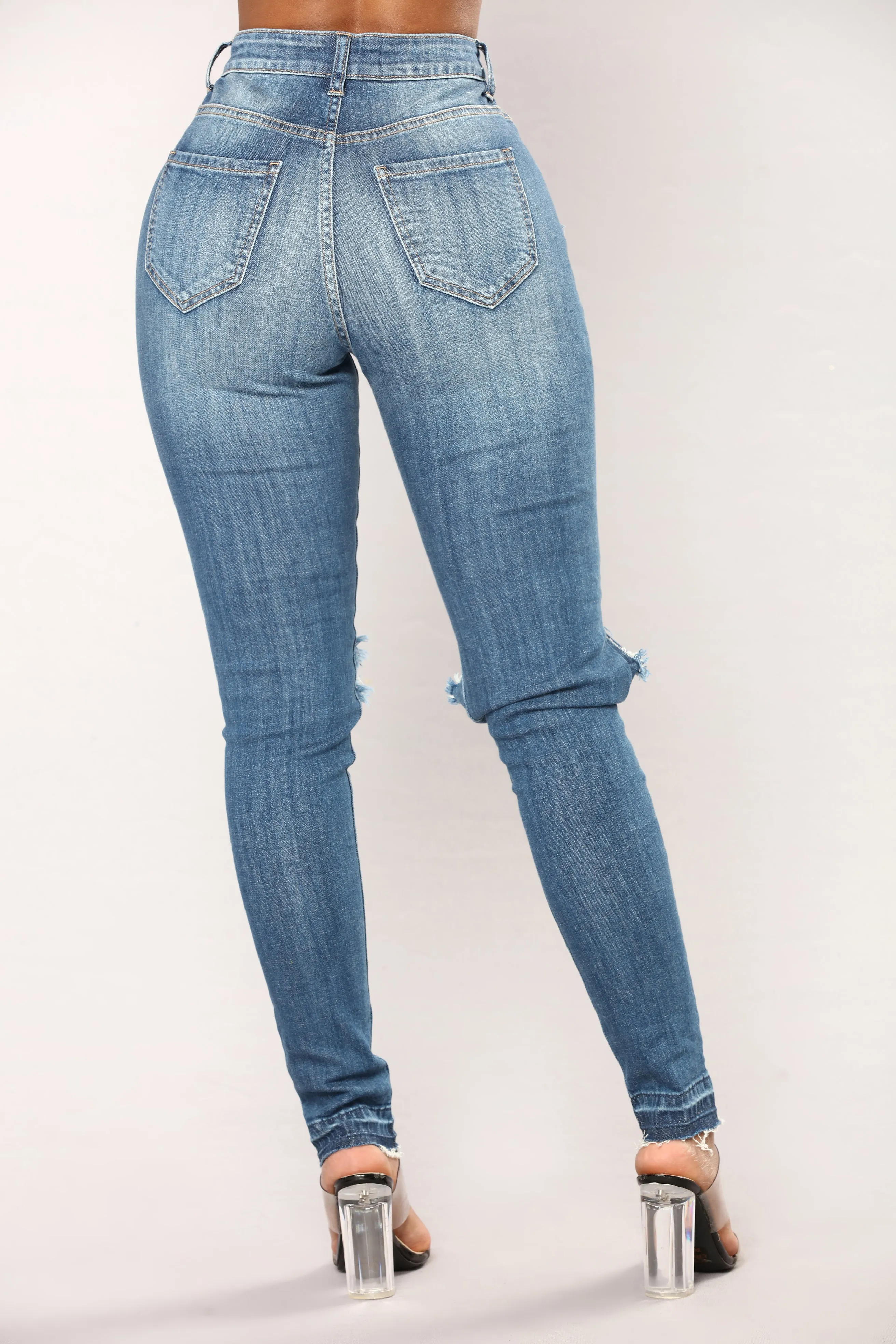 Assisi Skinny Jeans - Medium Blue Wash