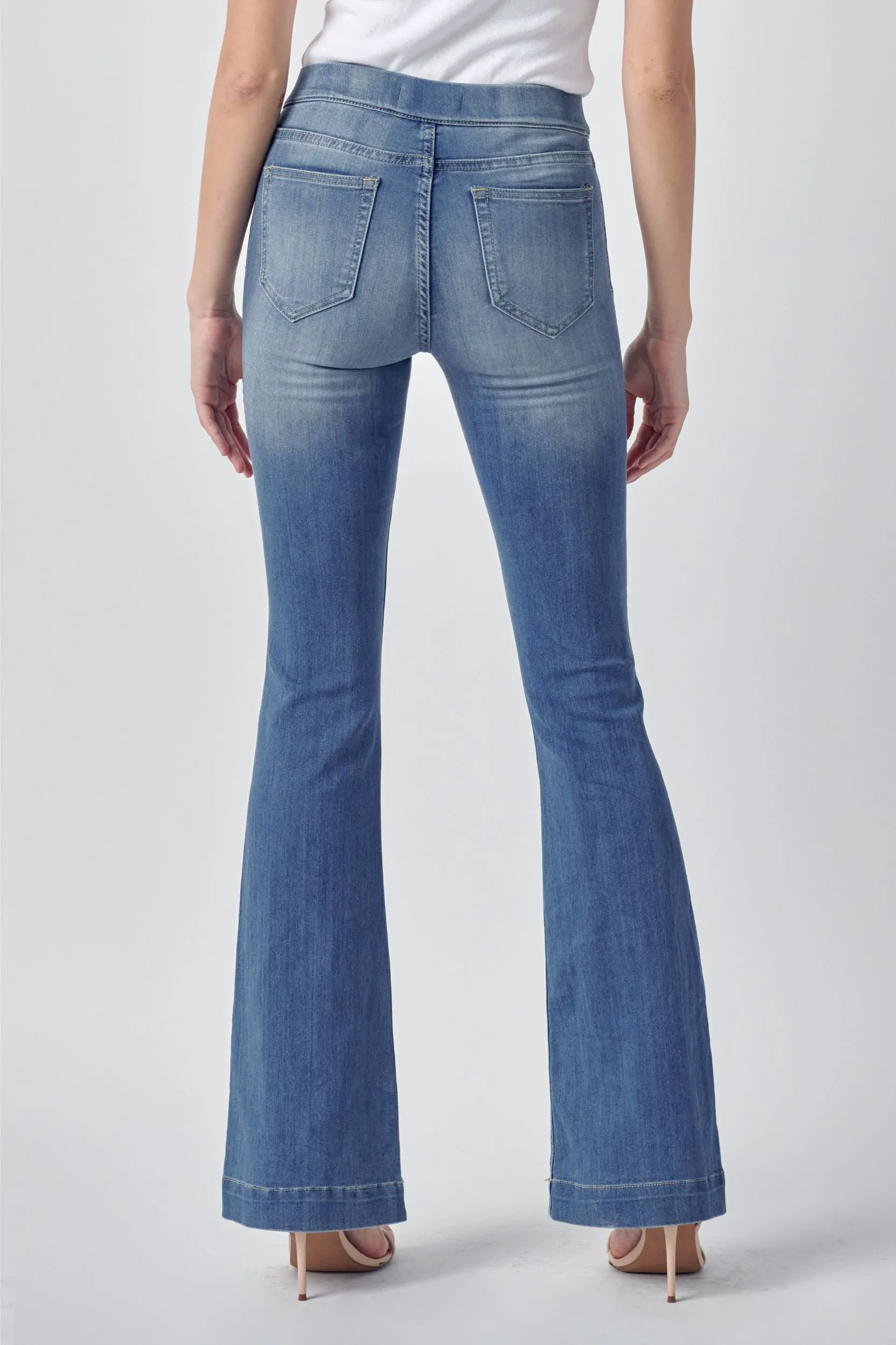 Cello Jeans Pull On Flared Jeggings in Medium Wash