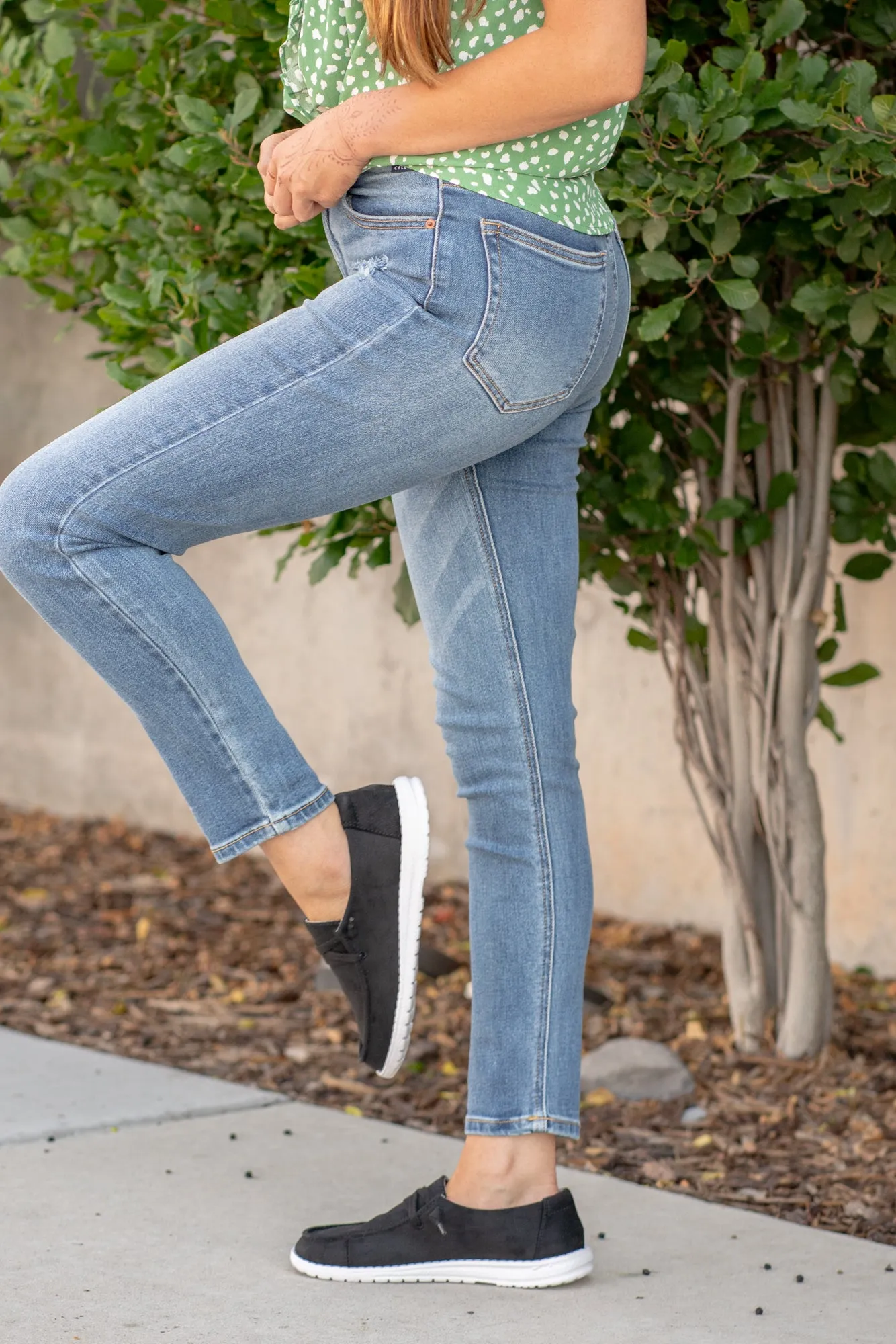 Henderson High Rise Mom Fit Straight