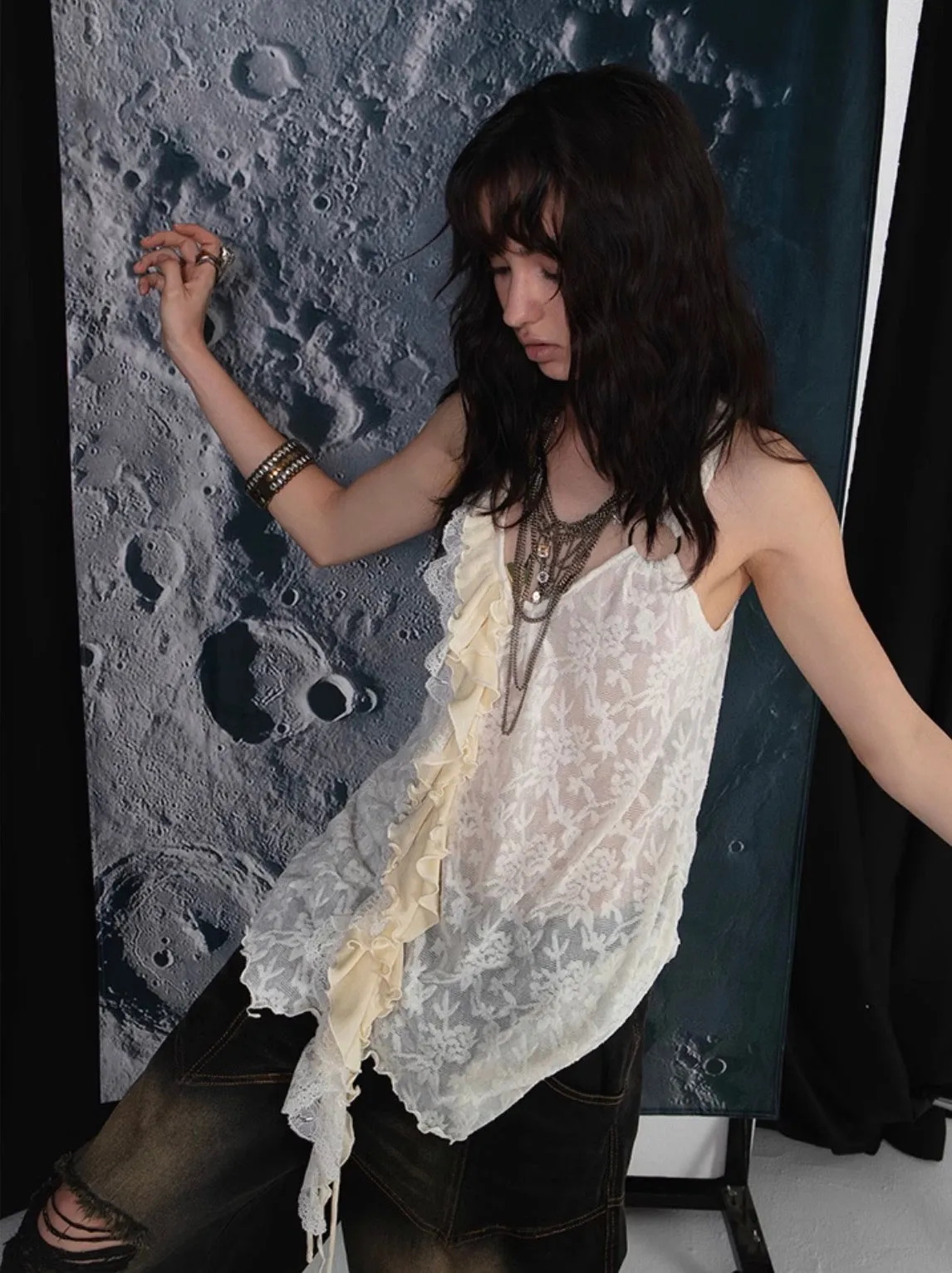 Spliced Ruffle Lace Dark Jacquard Camisole Tank Top【s0000008477】